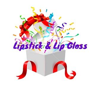 3 Full-size Lipstick & Lip Gloss Mystery Box